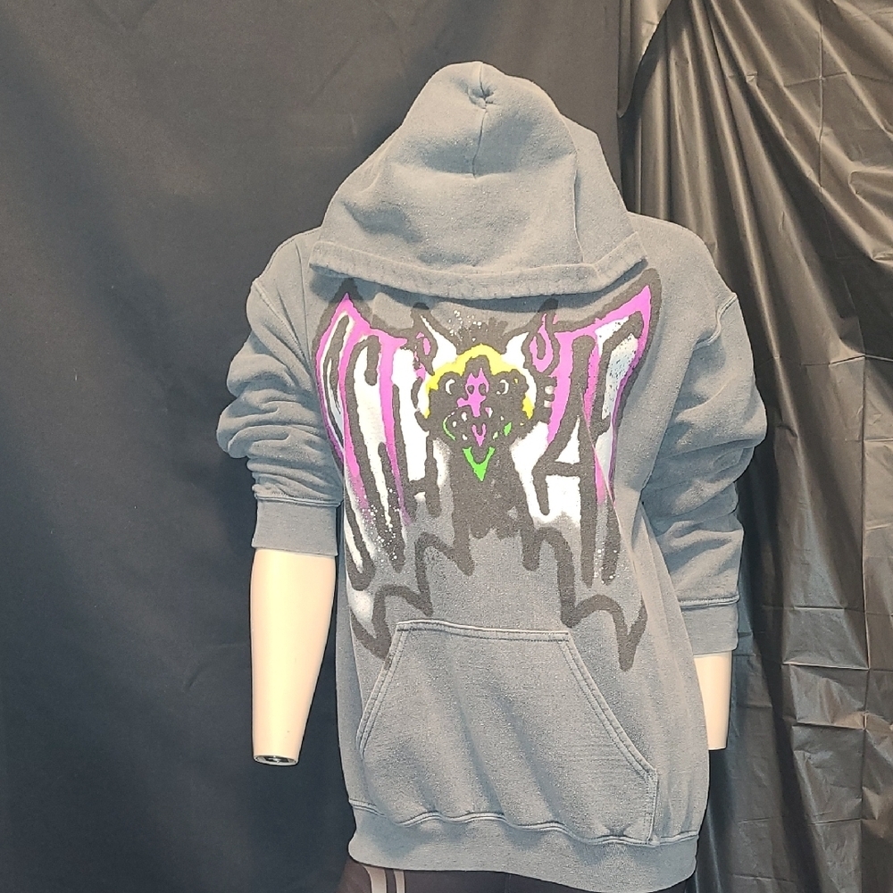 Spray Bat Schaf Hoodie Graffiti Style SIZE MED